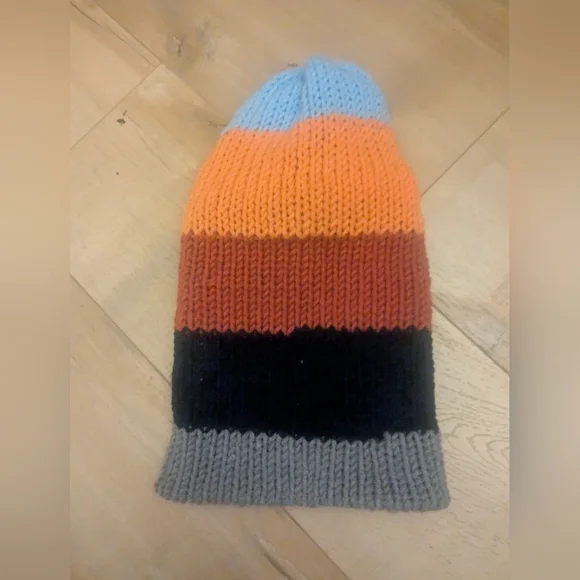 Beanie - Picture 2 of 3